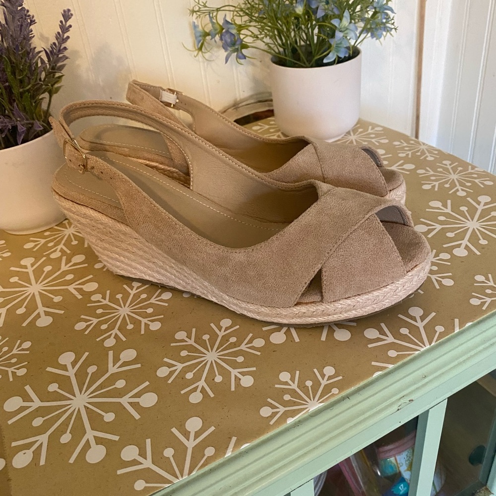 Neutral Suede Peep-Toe Espadrille Wedge Slingback cream/beige color